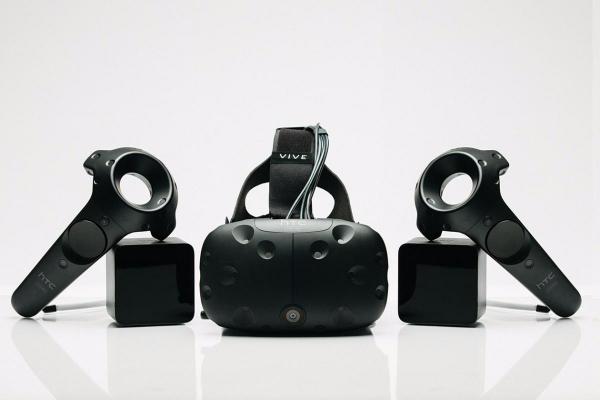 HTC Vive Virtual Reality headset (VR)